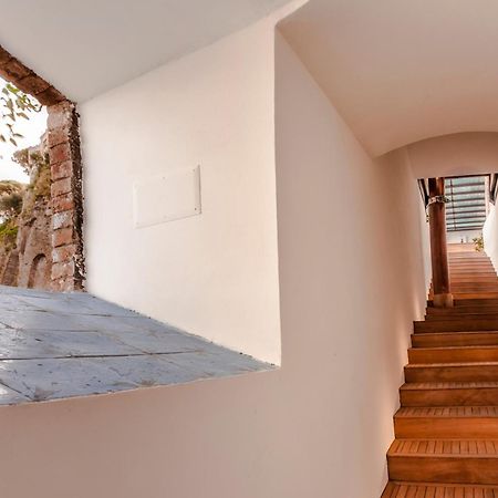 Yacht Club Capo Cervo Suites B&B Sorrento Exterior foto